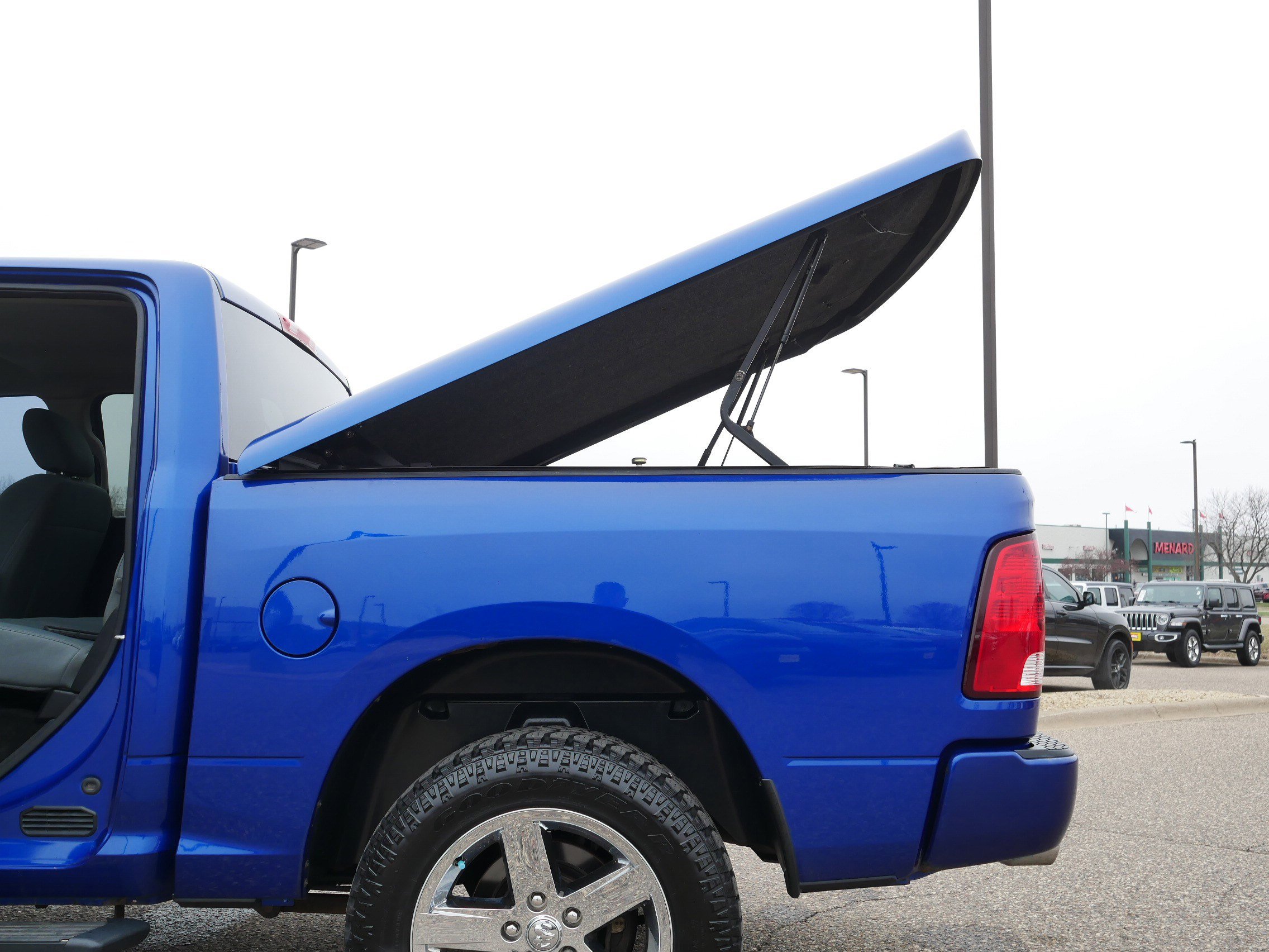 Used 2015 RAM 1500 Express image 36