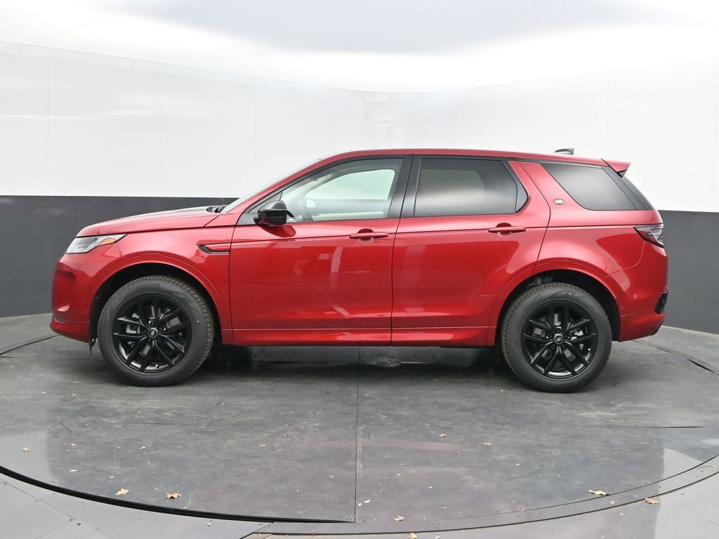 Used 2025 Land Rover Discovery Sport S image 2