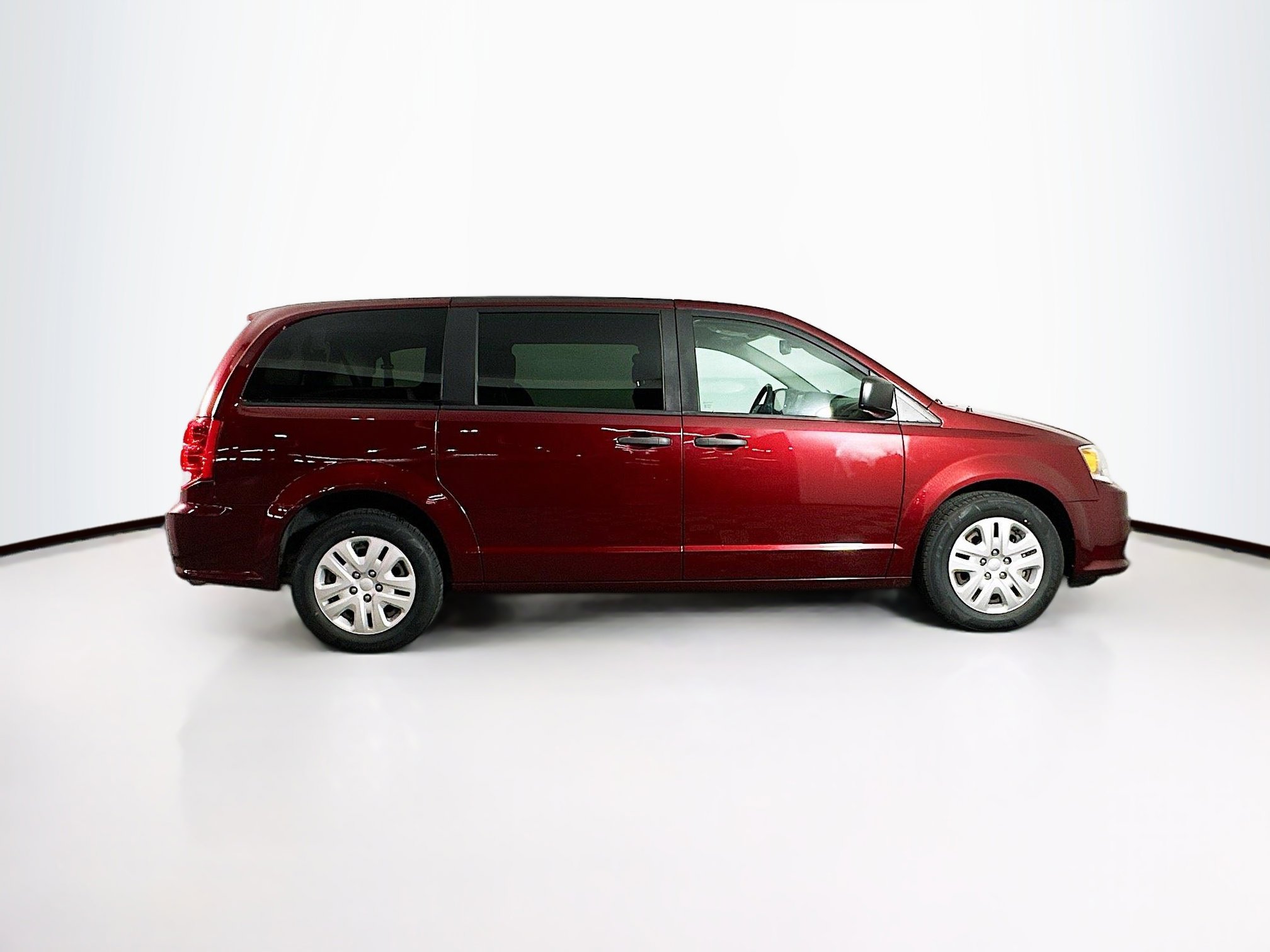 Used 2019 Dodge Grand Caravan SE image 10