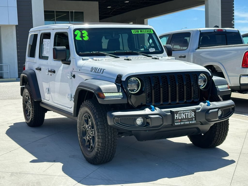 Certified 2023 Jeep Wrangler Unlimited w/ Sun & Screen Package AWD/4WD image 12