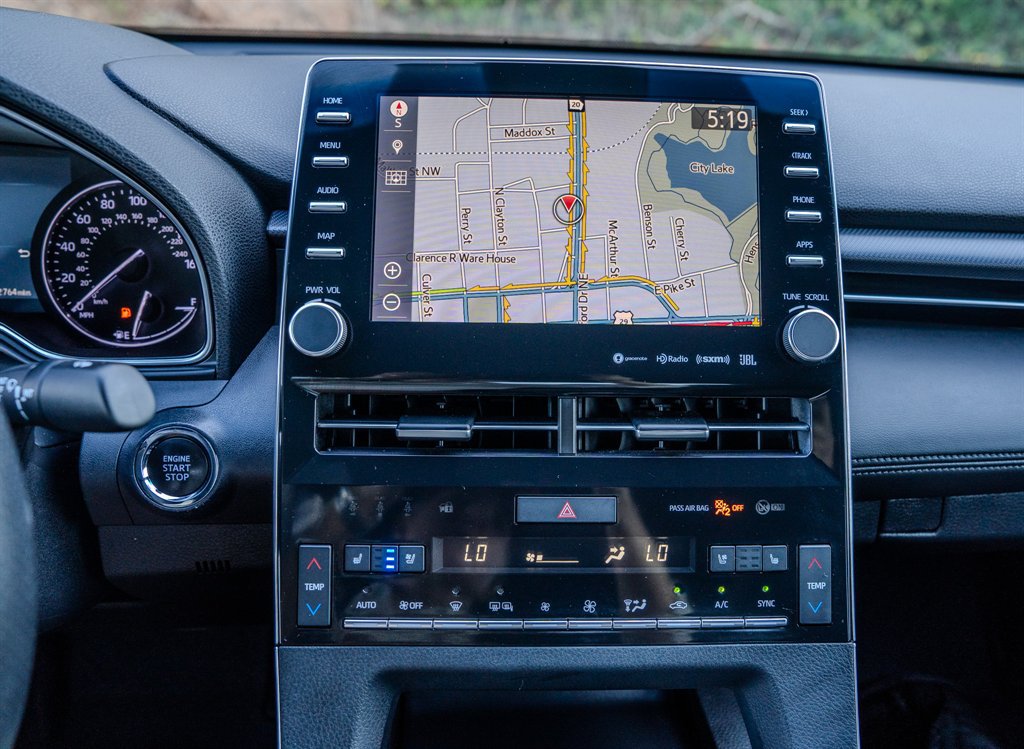 Used 2019 Toyota Avalon Touring w/ Advanced Safety Package FWD image 22