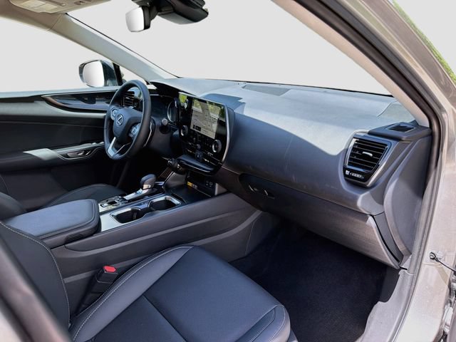 Certified 2025 Lexus NX 250 FWD w/ Accessory Package (Z1) image 14