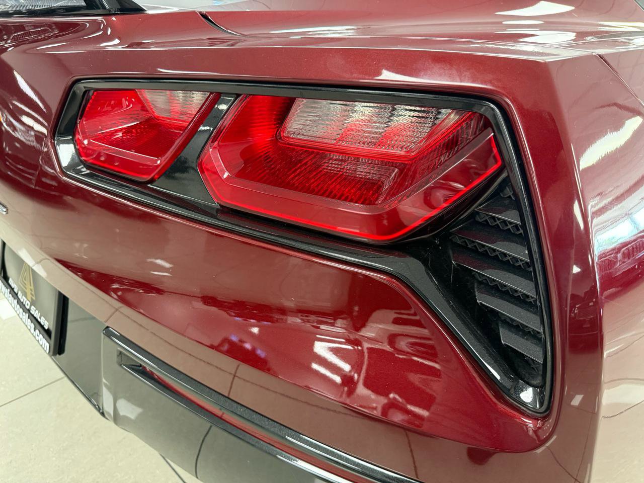 Used 2017 Chevrolet Corvette Stingray Coupe w/ 1LT image 19