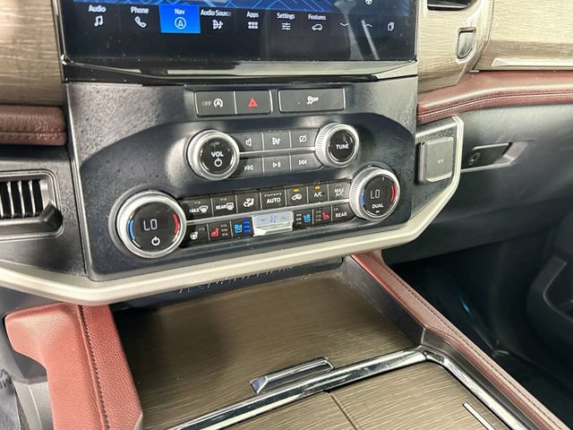 Used 2024 Ford Expedition Max Limited AWD/4WD image 9