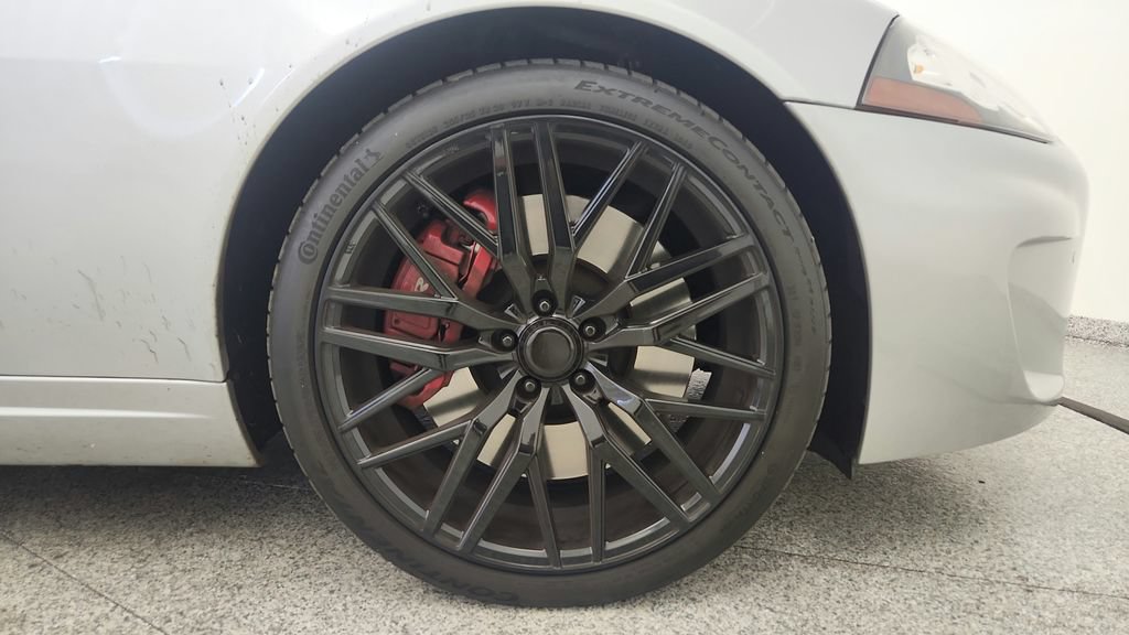 Used 2010 Jaguar XKR R RWD image 39