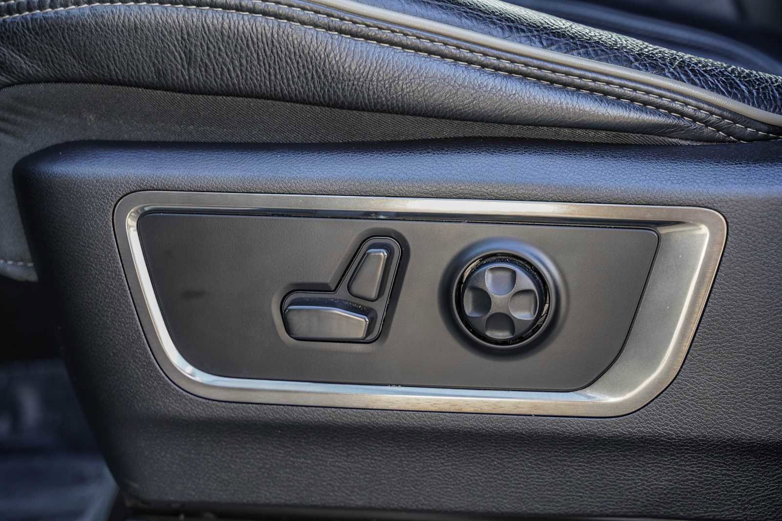 Used 2021 RAM 1500 Limited w/ Night Edition image 42