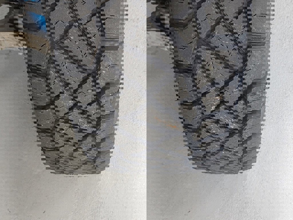 Used 2018 Ford F150 Raptor w/ Equipment Group 802A Luxury image 16