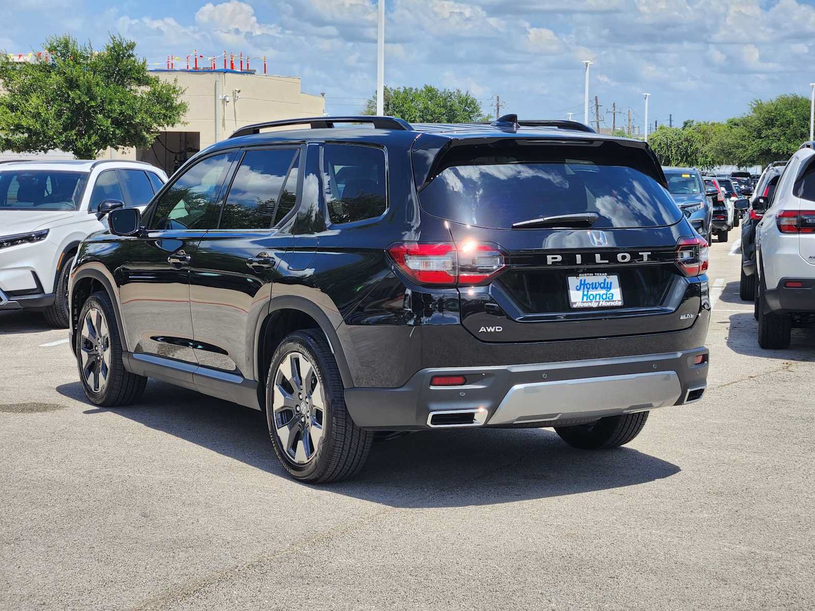 Used 2026 Honda Pilot Elite image 5