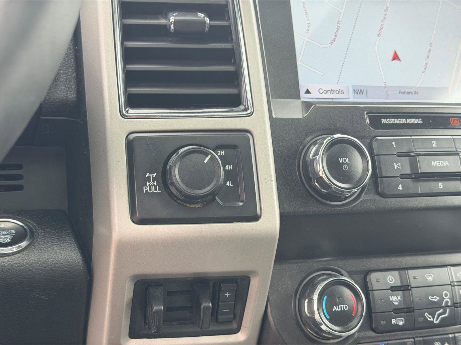 Used 2019 Ford F250 Lariat w/ Lariat Ultimate Package image 33