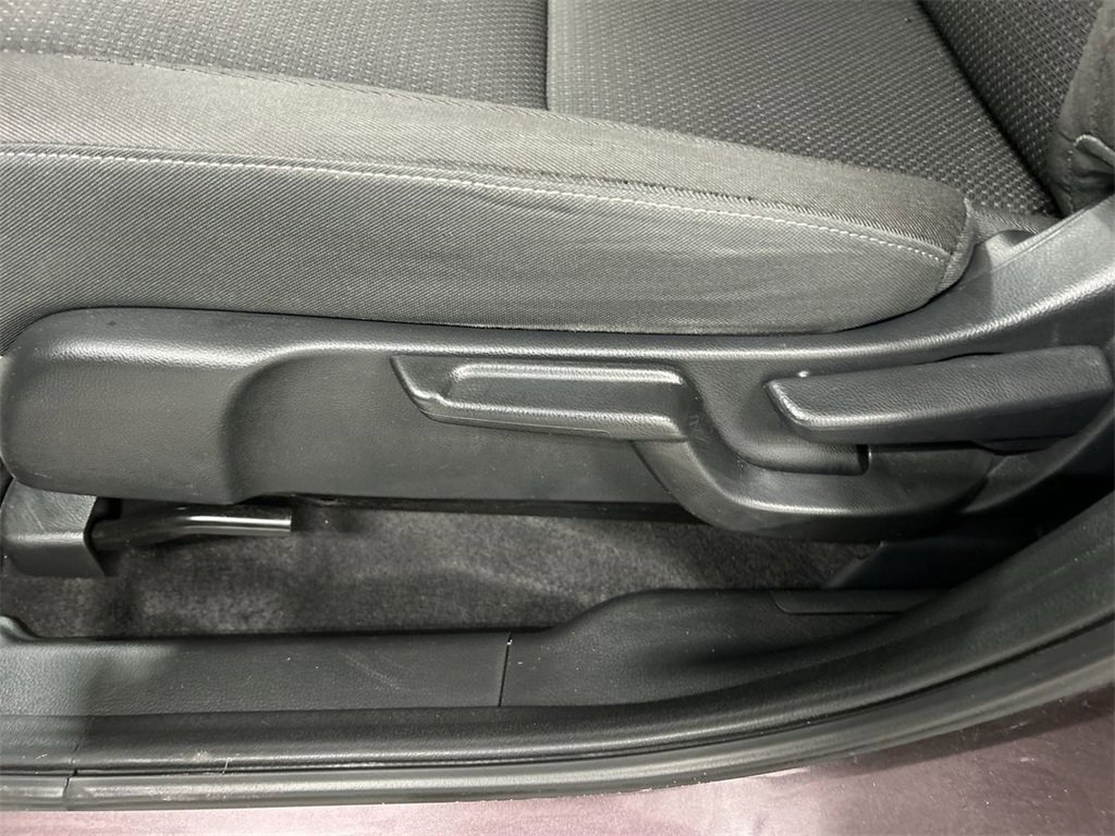 Used 2022 Honda HR-V EX image 12