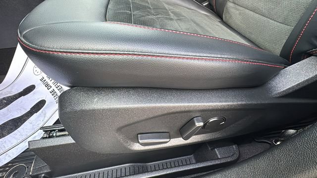 Certified 2023 Ford Edge ST-Line AWD/4WD image 8