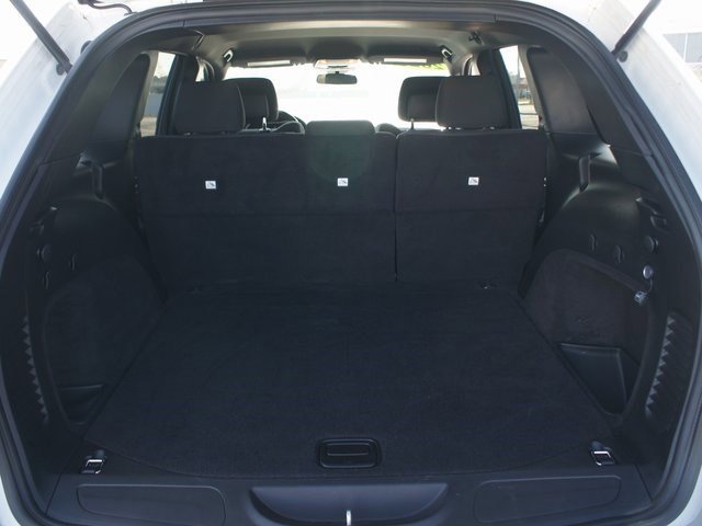 Used 2020 Jeep Grand Cherokee Laredo image 15