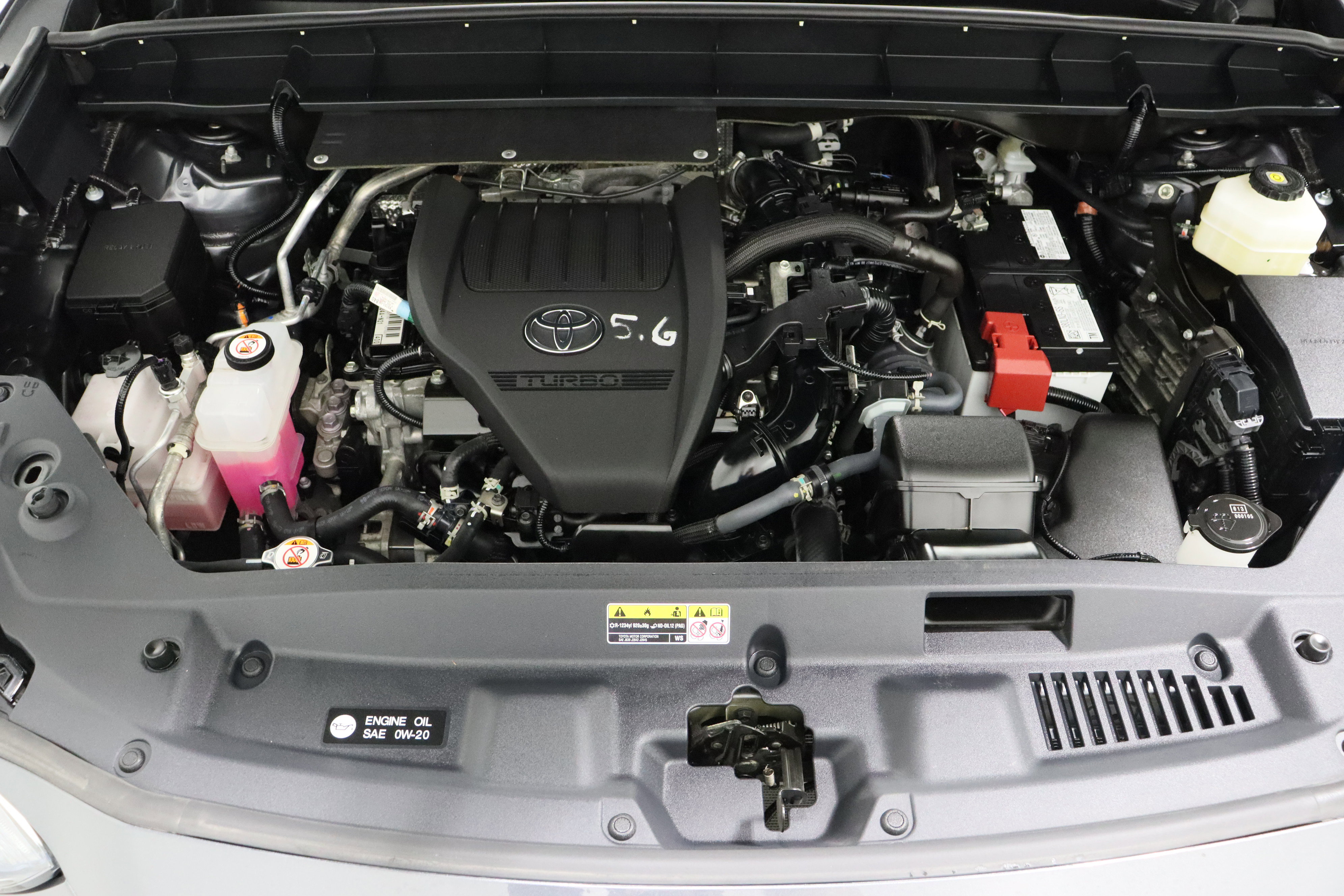 Certified 2025 Toyota Highlander XLE image 42