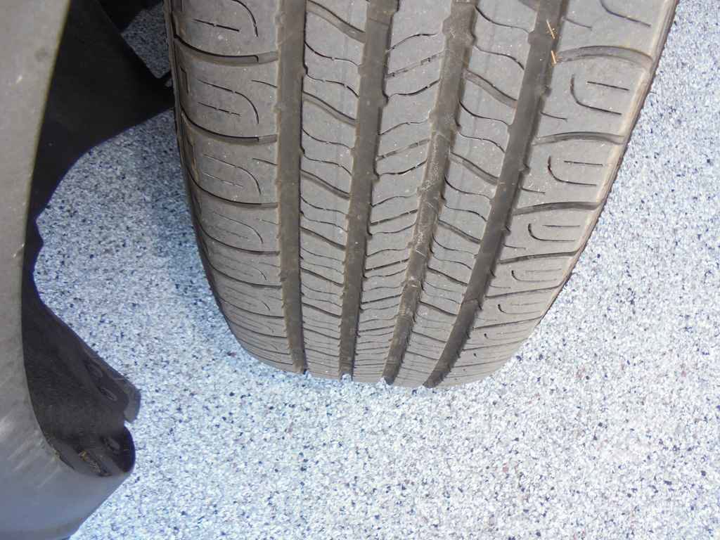 Used 2021 Ford Escape SE image 5