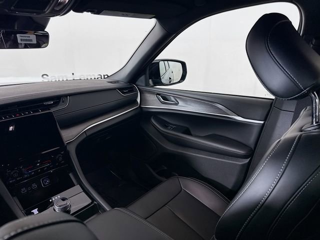 New 2025 Jeep Grand Cherokee Limited w/ Black Appearance Package AWD/4WD image 23