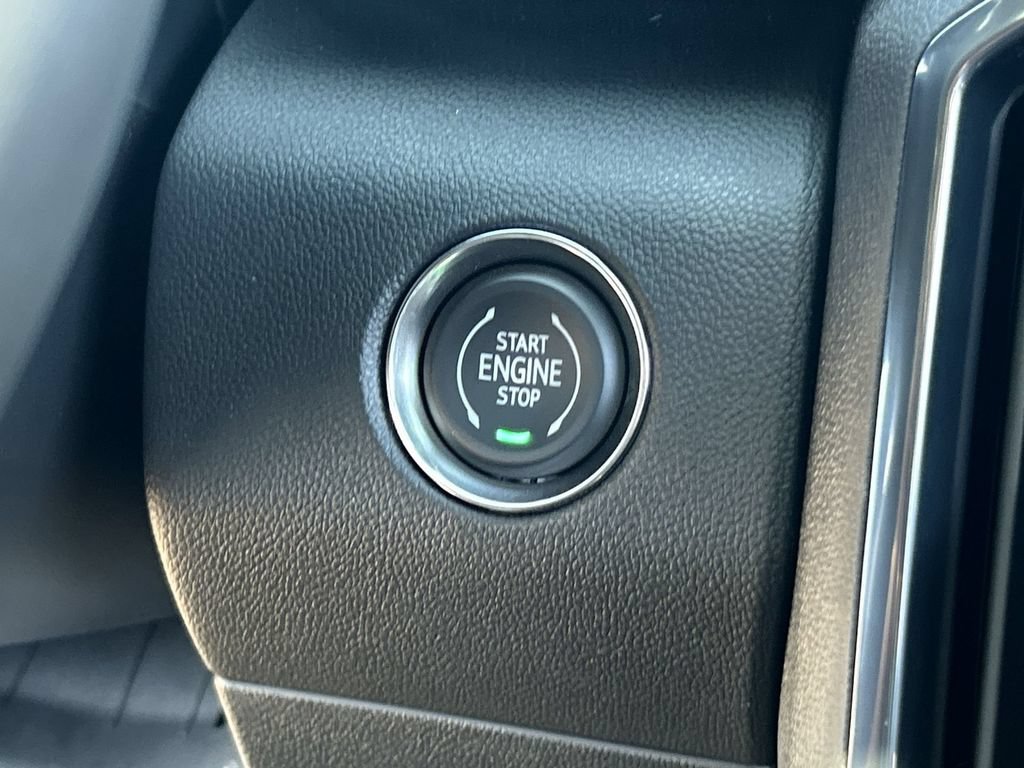 New 2026 GMC Acadia AT4 w/ Super Cruise Package AWD/4WD image 17