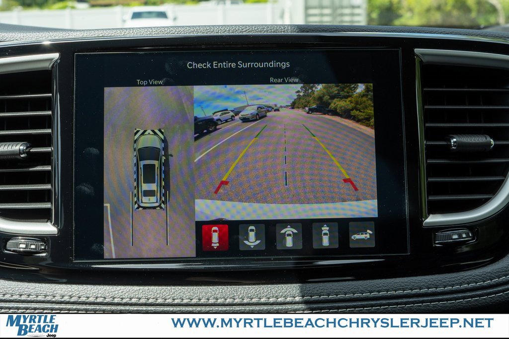 New 2026 Chrysler Pacifica Select image 21