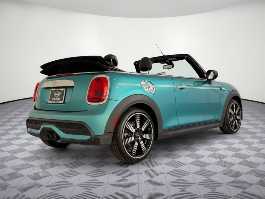 Used 2024 MINI Cooper S w/ Seaside Edition FWD image 9