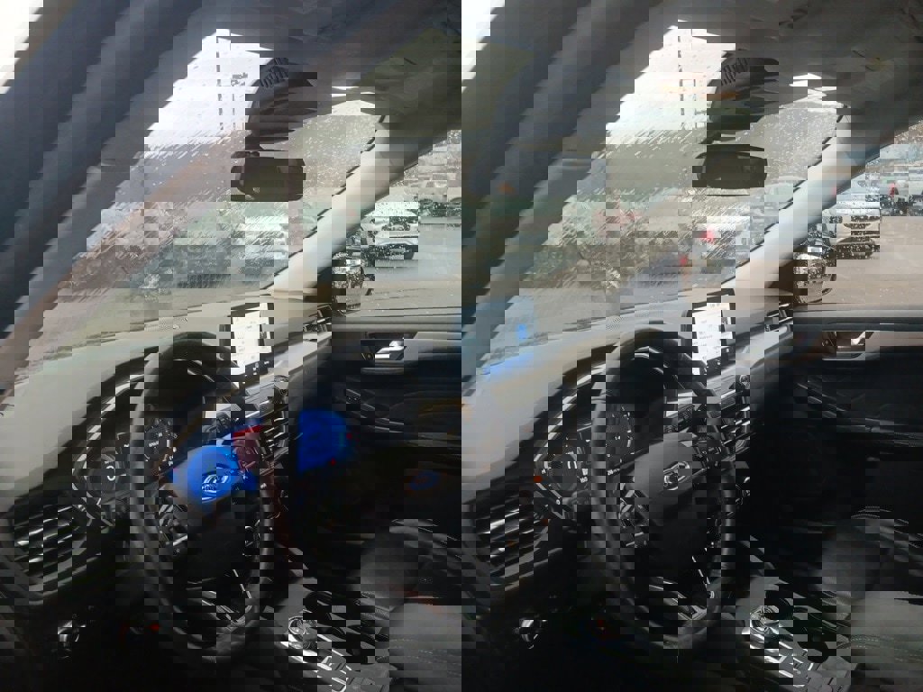 Used 2021 Ford Escape SEL w/ Technology Package image 23