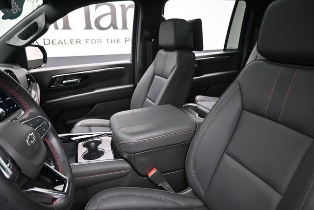 Certified 2026 Chevrolet Suburban RST w/ RST Capability Package AWD/4WD image 17
