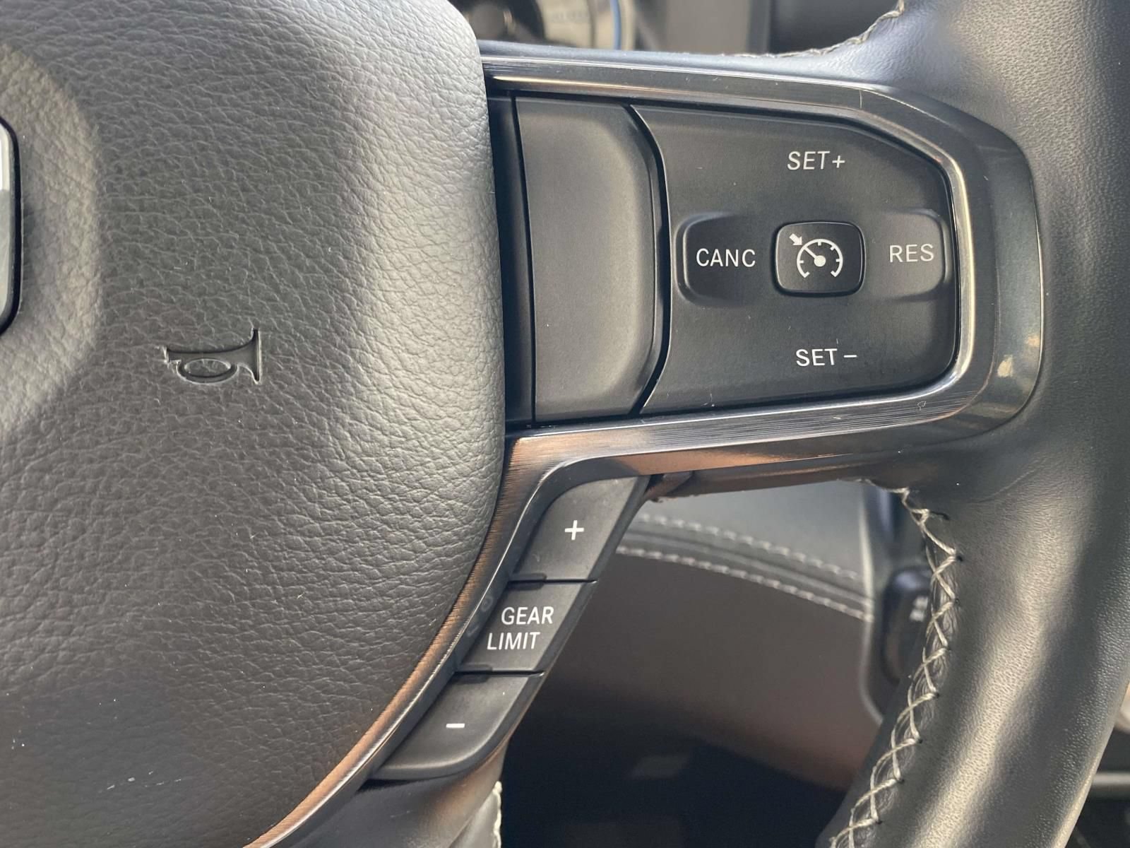Used 2020 RAM 1500 Limited AWD/4WD image 34
