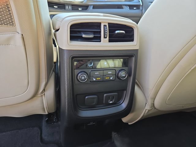 Used 2020 Buick Envision Premium w/ Driver Confidence Package AWD/4WD image 32