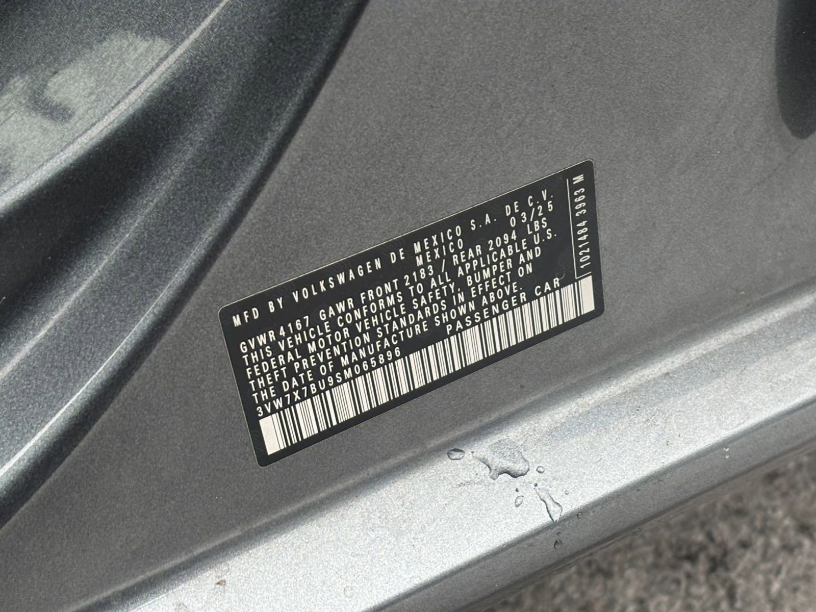 Used 2025 Volkswagen Jetta SE image 23