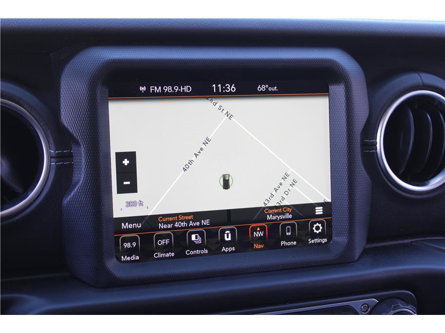 Used 2020 Jeep Wrangler Unlimited Sahara AWD/4WD image 24