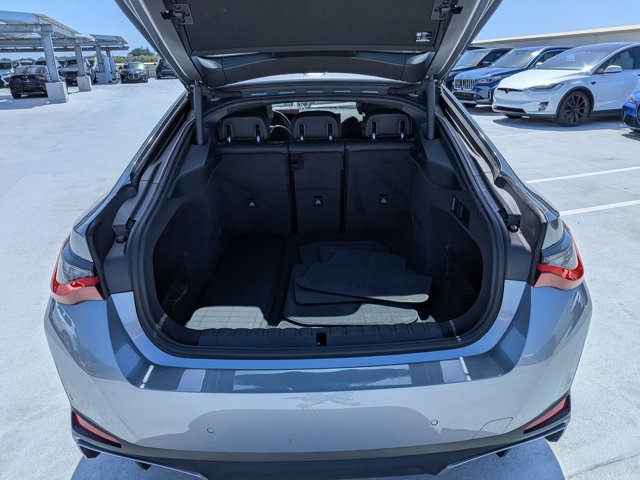 Used 2023 BMW i4 eDrive35 image 5