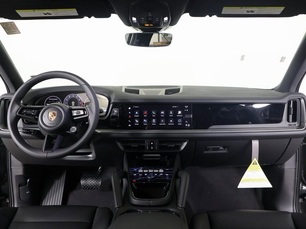 Certified 2025 Porsche Cayenne image 11