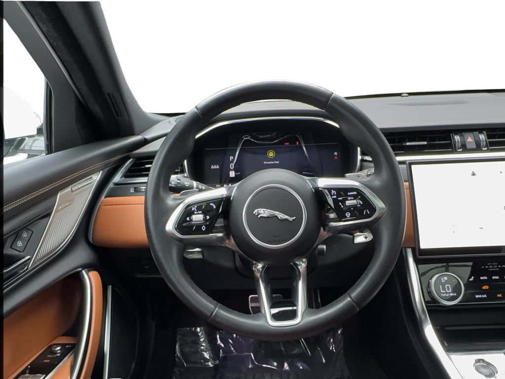 Used 2024 Jaguar XF R-Dynamic SE RWD image 34