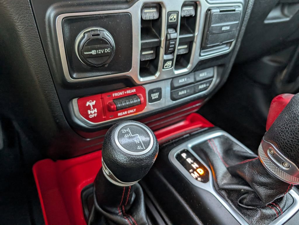 Used 2018 Jeep Wrangler Unlimited Rubicon w/ LED Lighting Group image 21