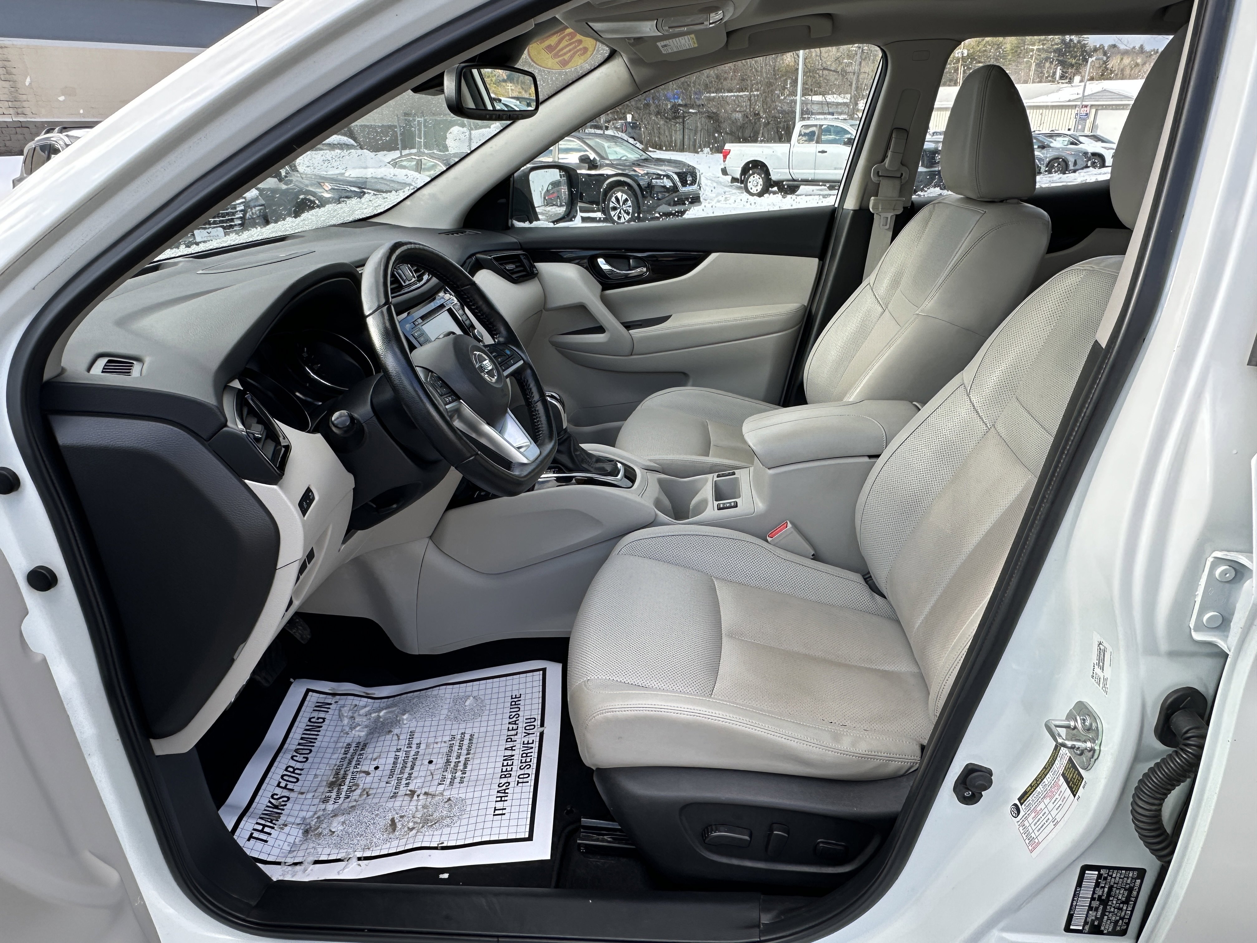 Used 2021 Nissan Rogue Sport SL w/ Premium Package image 14