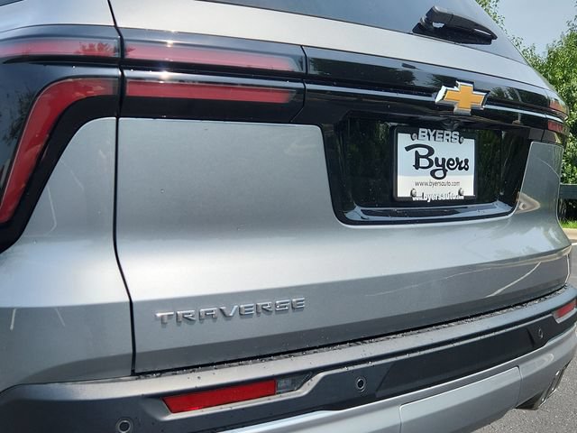 New 2027 Chevrolet Traverse LT w/ Sun and Wheel Package FWD image 11