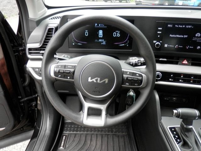 Used 2023 Kia Sportage LX AWD/4WD image 19