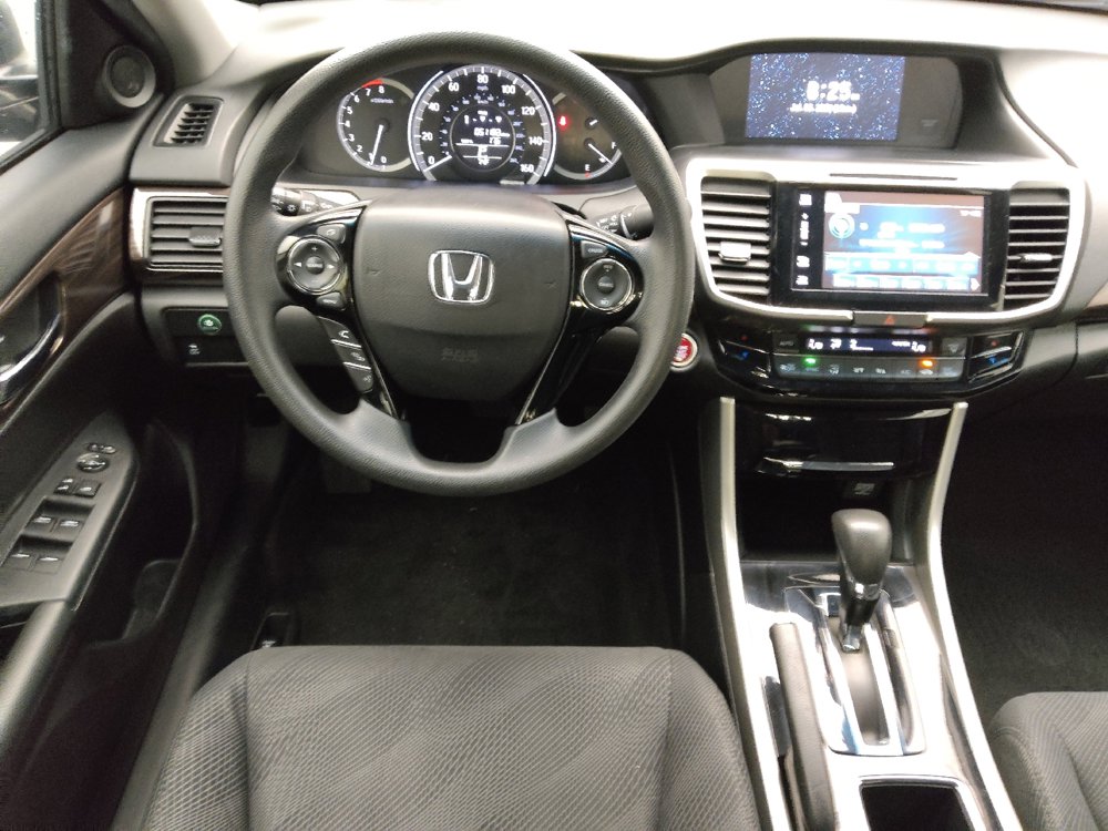 Used 2016 Honda Accord EX image 22