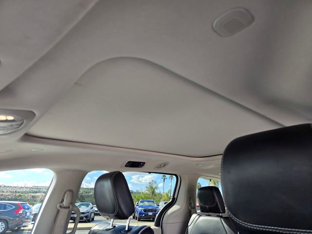 Used 2023 Chrysler Pacifica Limited image 10