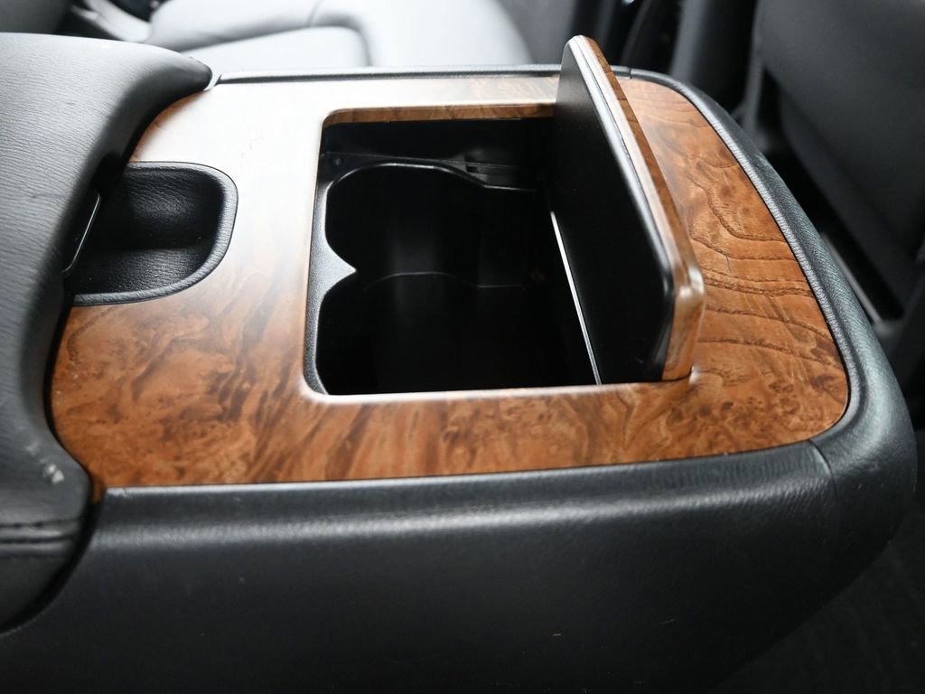 Used 2024 Nissan Armada SL w/ Captain's Chairs Package image 14