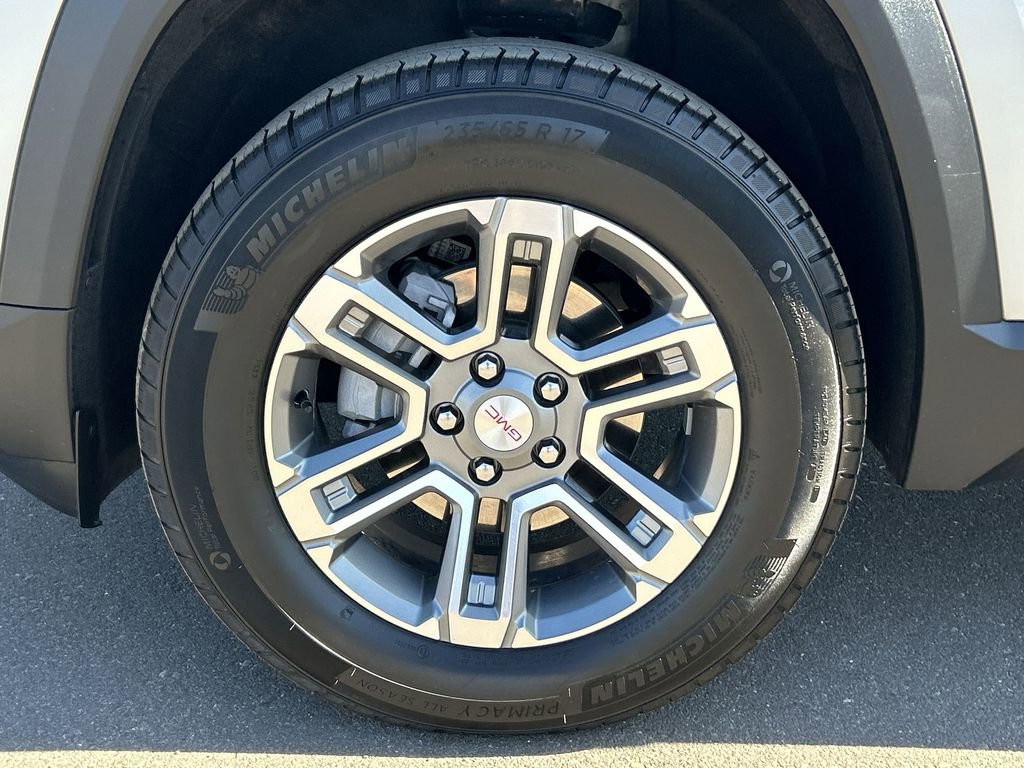 Used 2025 GMC Terrain Elevation image 33