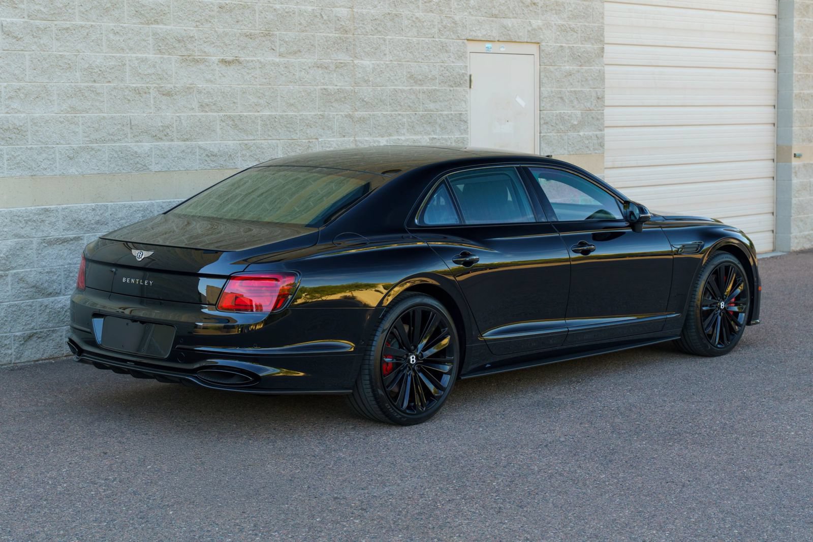 Used 2024 Bentley Flying Spur S W12 AWD/4WD image 28
