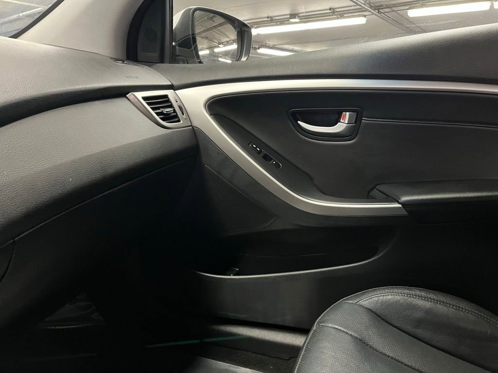 Used 2015 Hyundai Elantra GT w/ Option Group 02 FWD image 26