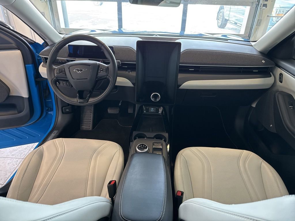 Used 2023 Ford Mustang Mach-E Premium image 15