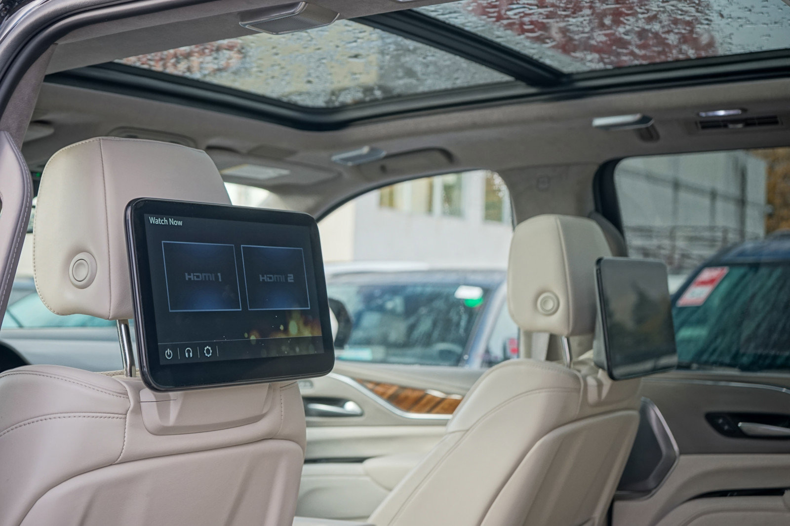 Used 2024 Cadillac Escalade ESV Sport Platinum image 15