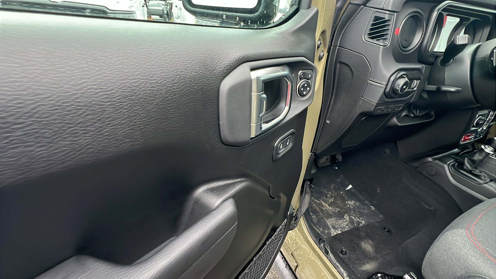 New 2026 Jeep Wrangler Unlimited Rubicon image 15