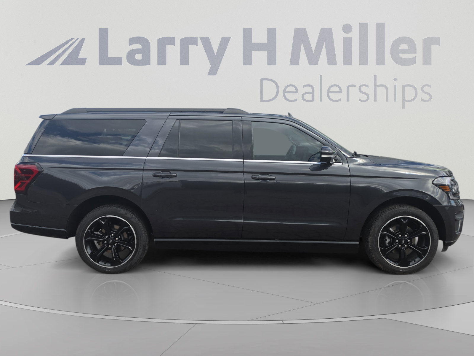 Used 2024 Ford Expedition Max Limited AWD/4WD image 6