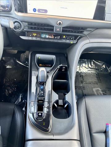 Certified 2026 Toyota Crown AWD/4WD image 9