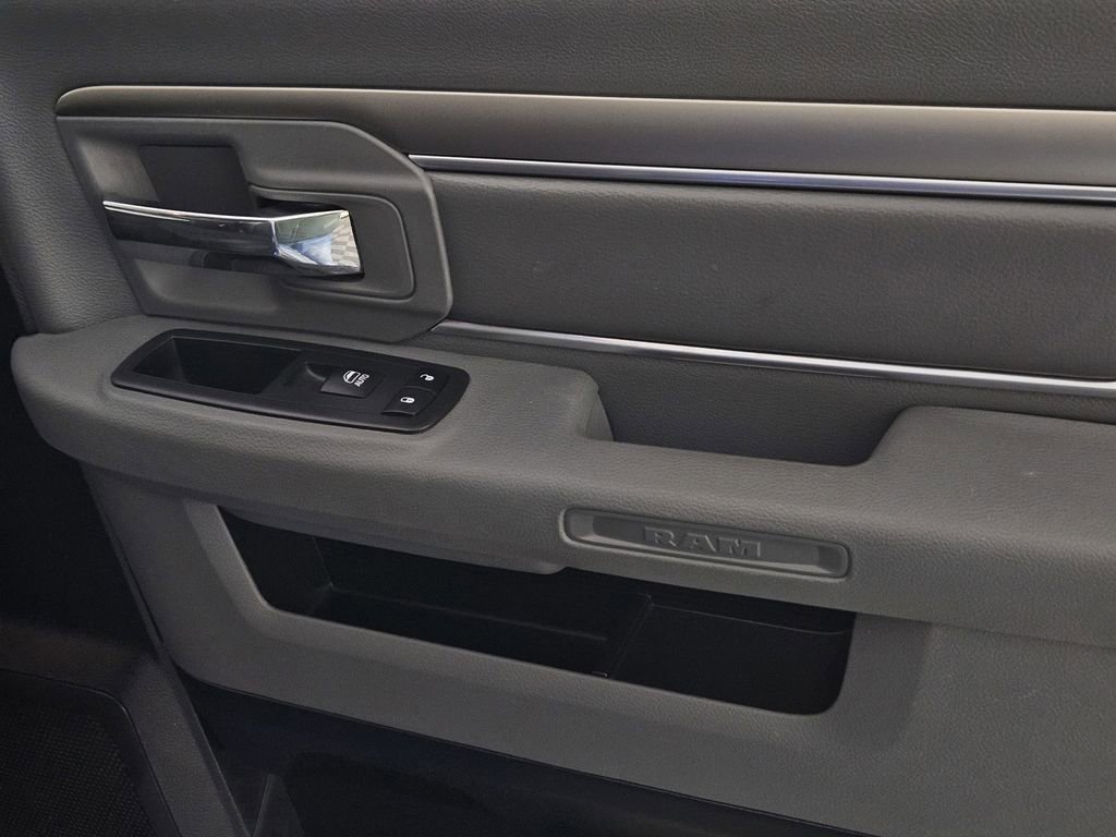 Used 2018 RAM 1500 Lone Star image 31