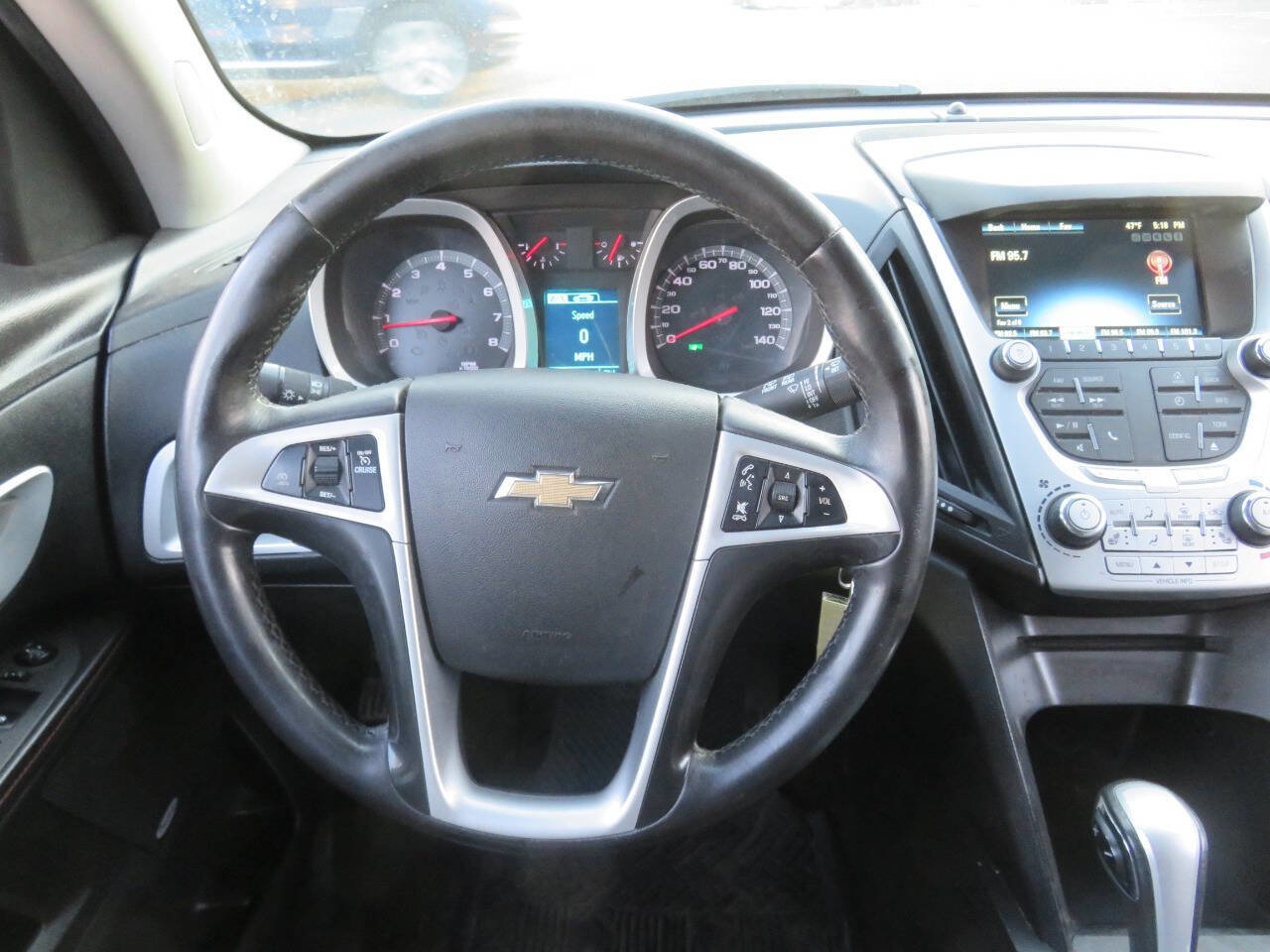 Used 2015 Chevrolet Equinox LT image 13
