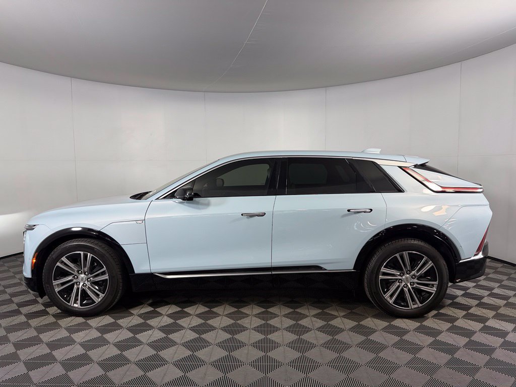 Used 2024 Cadillac Lyriq Luxury RWD image 10