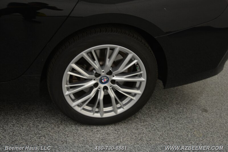 Used 2023 BMW 330e w/ Driving Assistance Package RWD image 51